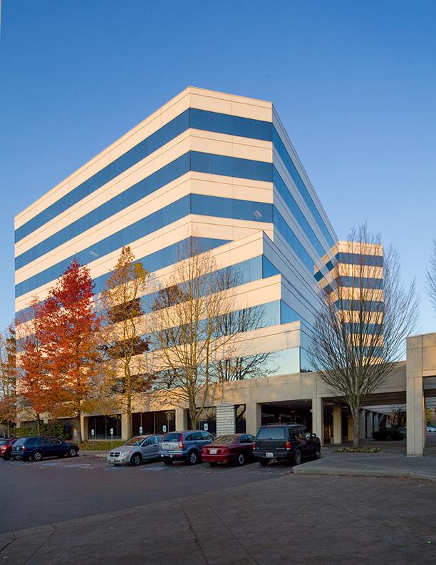 位于华盛顿州西雅图市的一个甲级郊区办公综合体，建于1986年，并于2000年翻修.